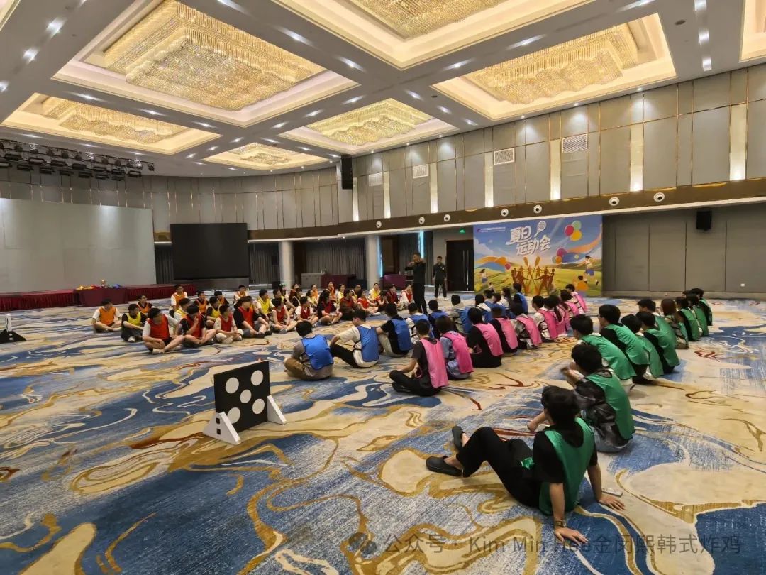 天哪！在 KimMinHee 韩式炸鸡上班也太幸福了吧！！！(图7)